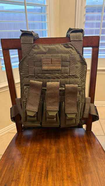 Body Armor, 4 plates, size Large