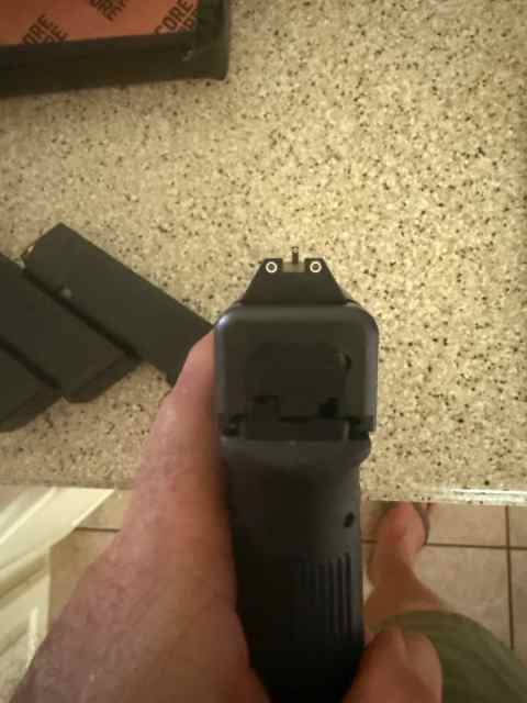 Glock 21 SF Gen 3, Surefire Light, Trijicon NS