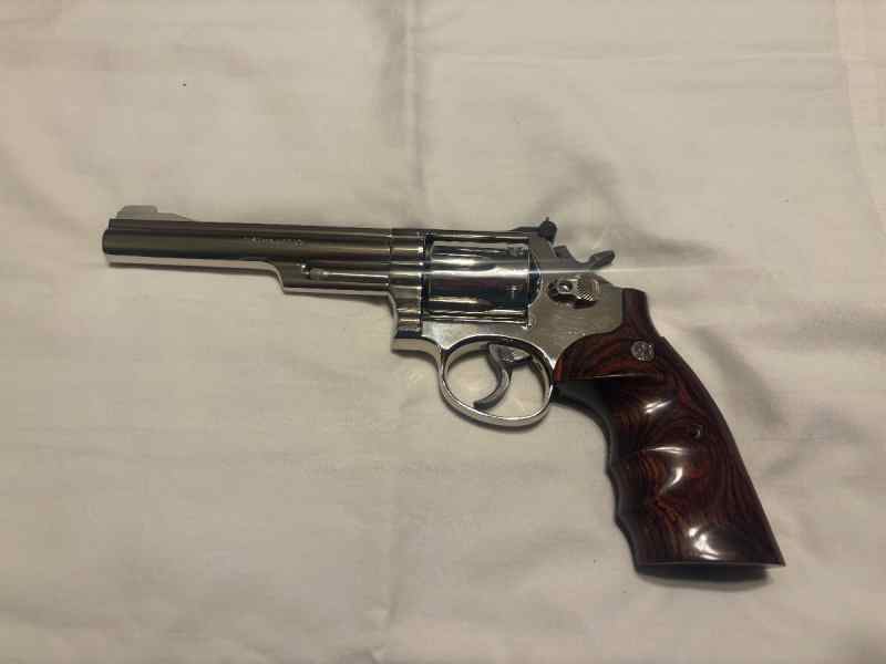 Smith and Wesson Model 19 Nickel 6”barrel 357mag