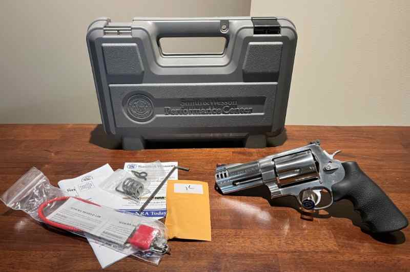 Smith &amp; Wesson M500