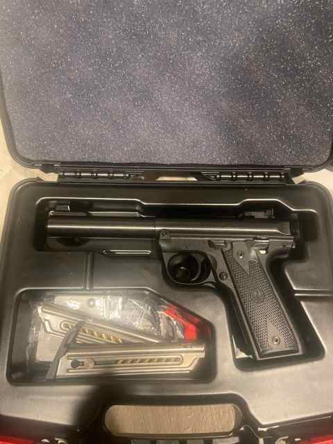 WTT for .22 LR rifle with rail. Ruger Mark IV
