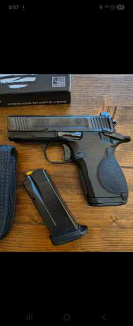 SMITH AND WESSON CSX MICRO 9MM 