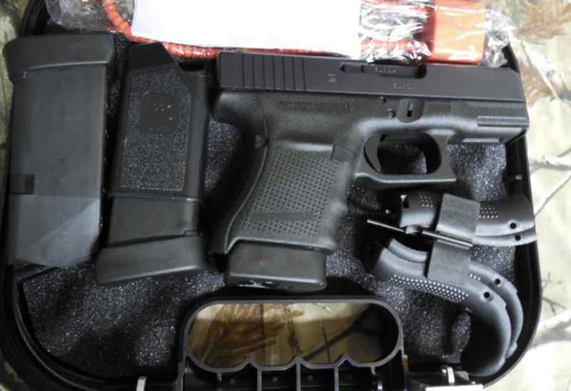 GLOCK G-30S, COMPACT GENERATION 4, 45 ACP.