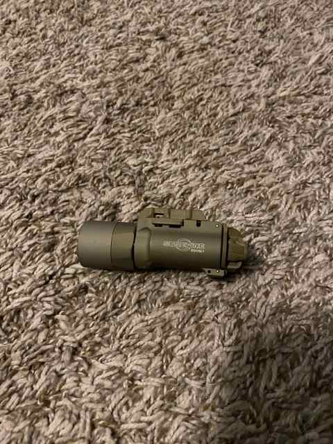 Surefire X300 Ultra FDE