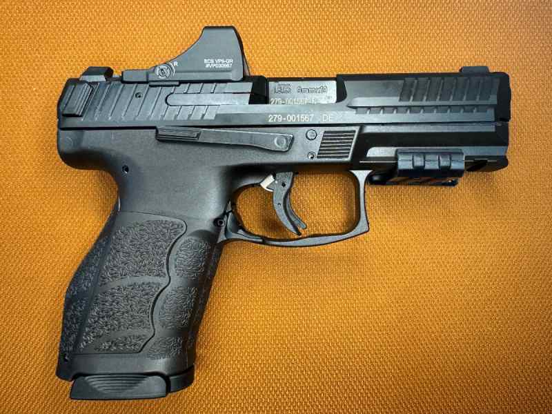 NEW IN BOX - HK VP9A1 K - 9mm - 4&quot; - w/Holosun SCS