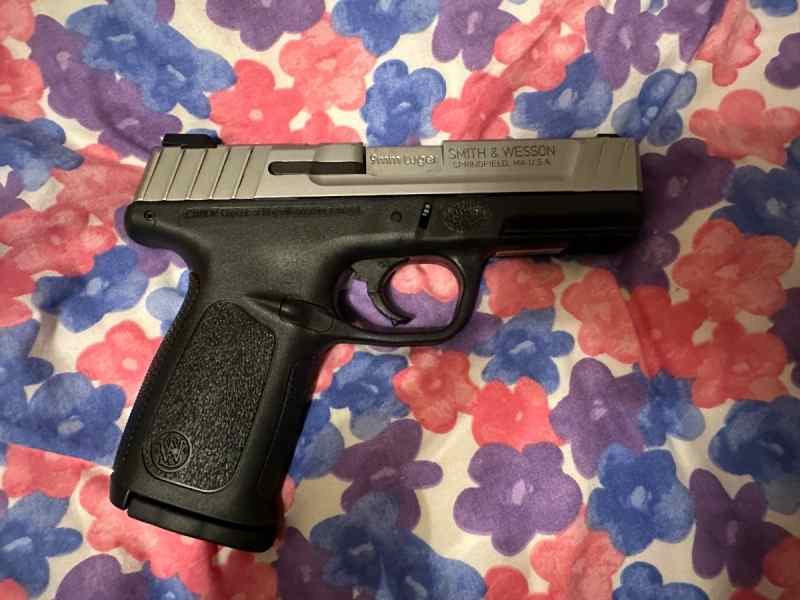 Smith &amp; Wesson SD9 VE 9mm Luger Pistol