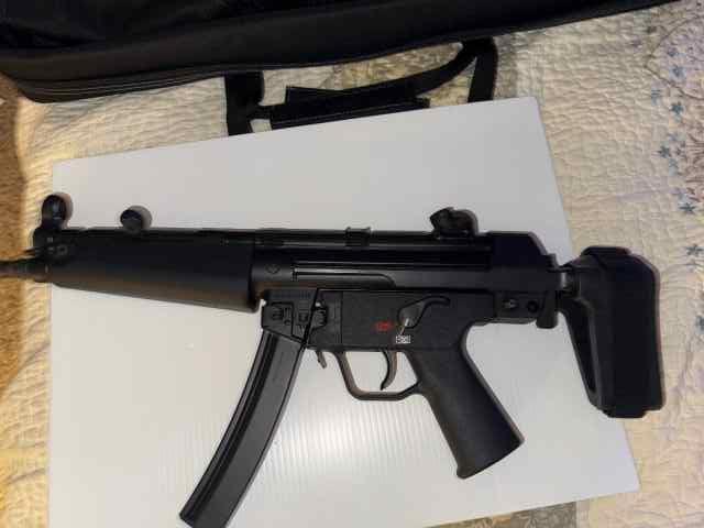 HK MP5 new in soft case not fired 9mm
