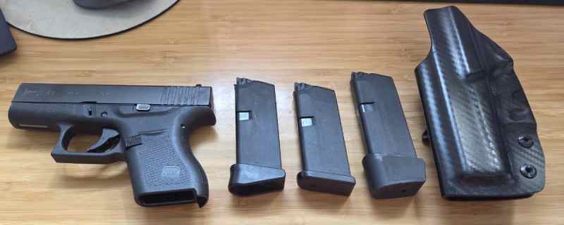 Glock 43 - 3 mags Carbon Fiber Holster