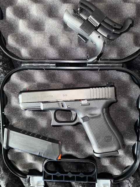 Glock 19