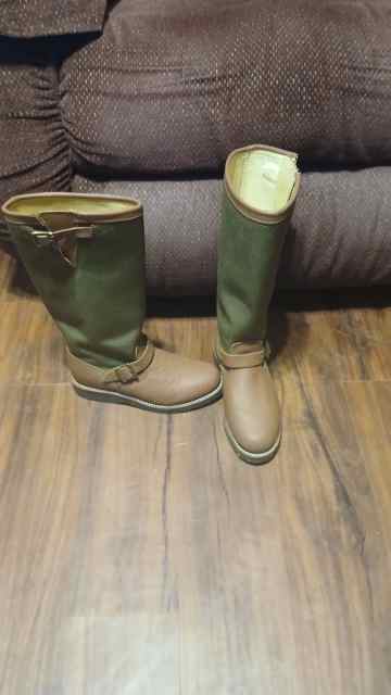 Chippewa Ladies Snake Boots 8.5