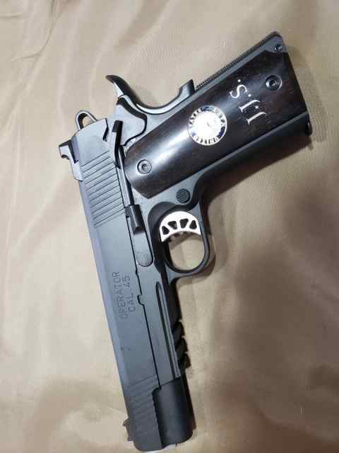 Springfield Range officer Elite 45 1911 $800 OBO
