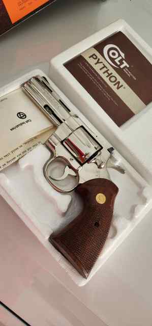 FS/FT:Colt Python 4&quot; Nickel 1979 Mint Cond