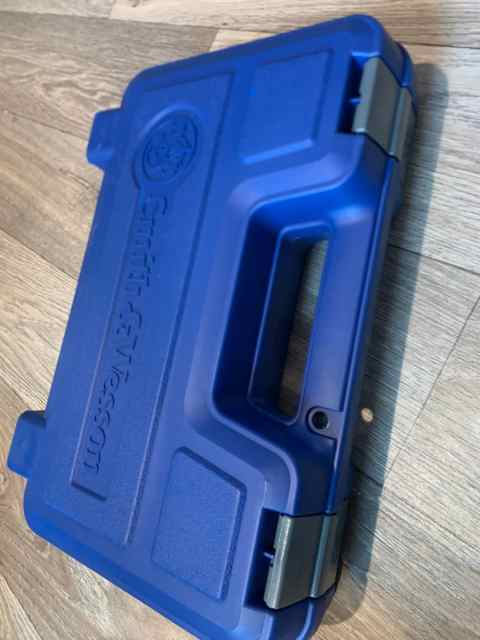 SW BLUE BOX.jpg