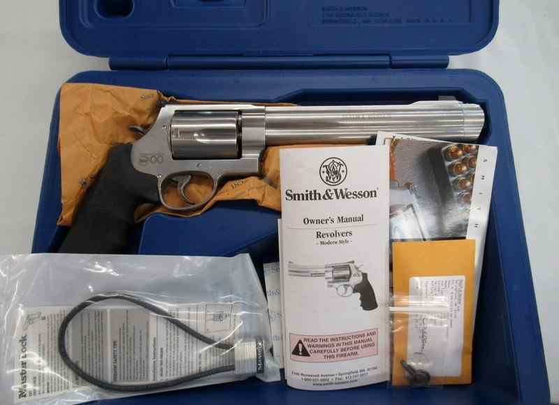 Like New Smith &amp; Wesson 500 Magnum Revolver