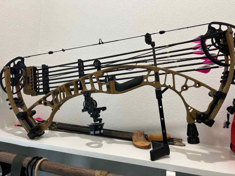 Hoyt VTM 31 Compound Bow