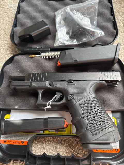 Glock 47 Gen 5 w / hard case and 3 mags