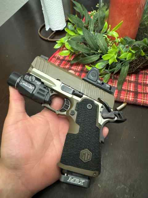 camphoto_684387517.jpeg