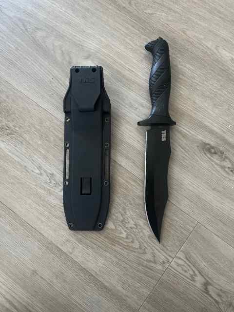 TRS SOG Knives 
