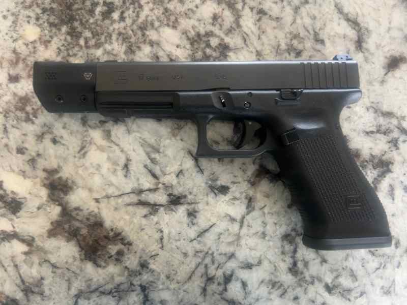 (2) Glock 17 gen4 SI comps - no threaded brl