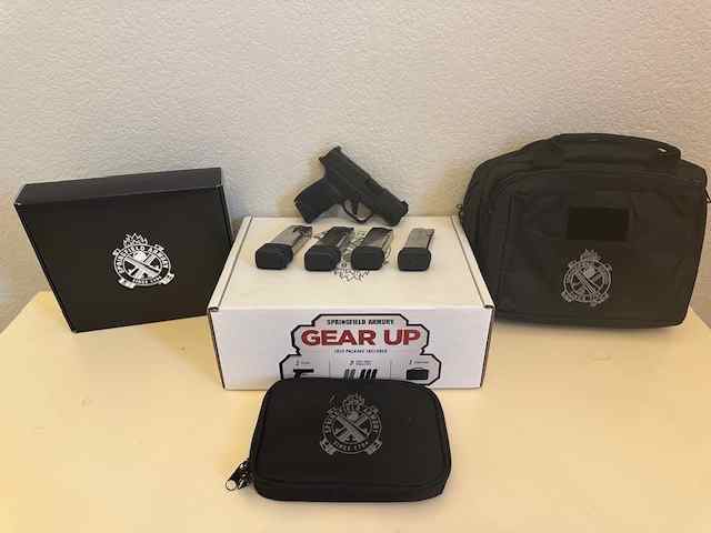 Springfield Hellcat OSP (9mm) - 5 Mags NIB