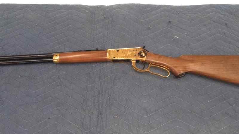 Winchester 94 Lone Star commemorative 