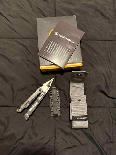 Leatherman ark