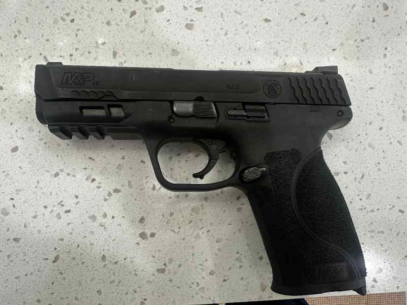 SMITH &amp; WESSON  40 S&amp;W