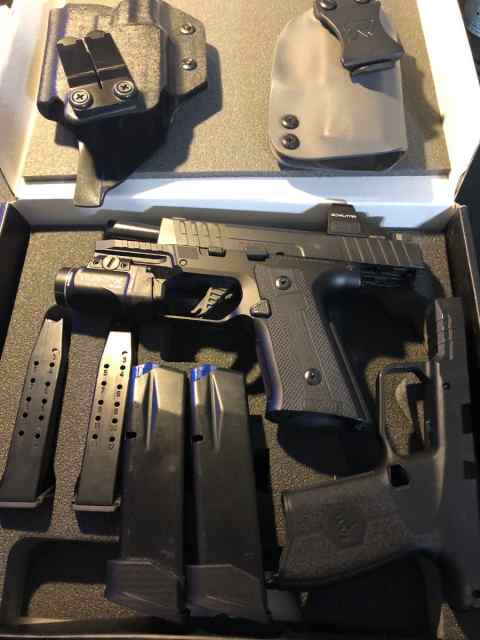 IWI Masada Slim Elite (Commander)