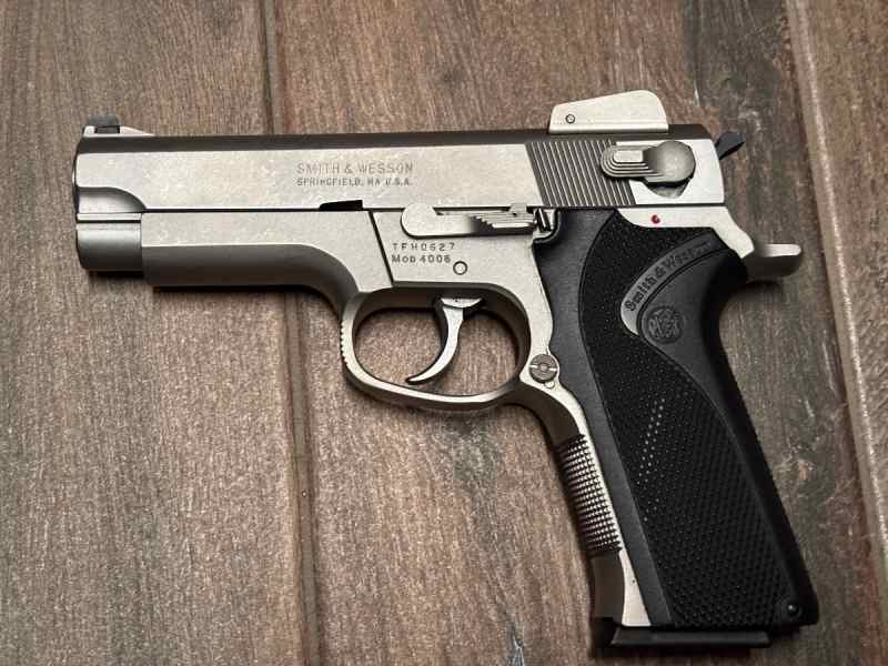 3rd Gen Smith and Wesson model 4006