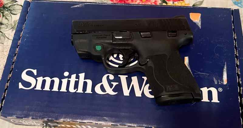 S&amp;W M&amp;P Shield 