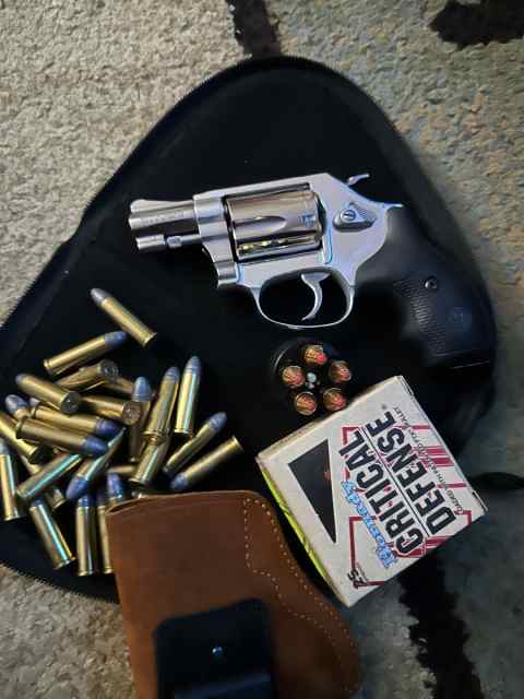 S&amp;W model 637