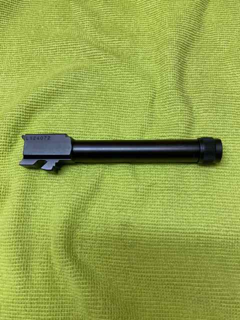 Glock Factory threaded barrel Glock 17 Gen 5  9mm 