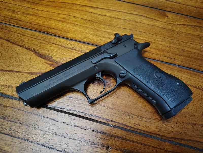 IMI Desert Eagle 9mm Magnum Research baby eagle